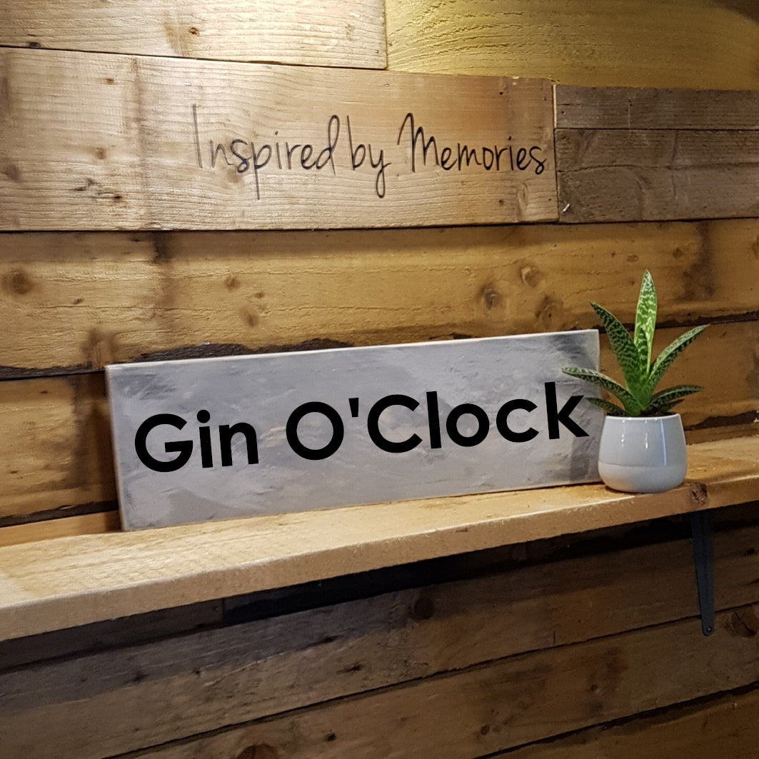 Gin O'clock Sign